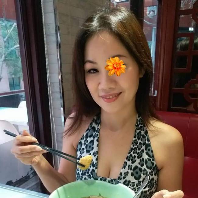 Thanh Yến - Máy bay bà già Huyện Củ Chi thích ăn xúc xích