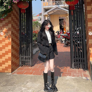 Hà Huế – Tuyển phi công trẻ Quận 8 người yêu Miền Tây